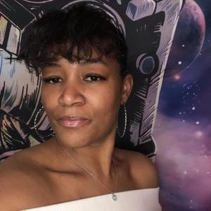 Meet your Posher, Nakia